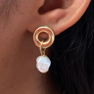 CHUNKY STATEMENT BOLD PEARL DROP EARRINGS