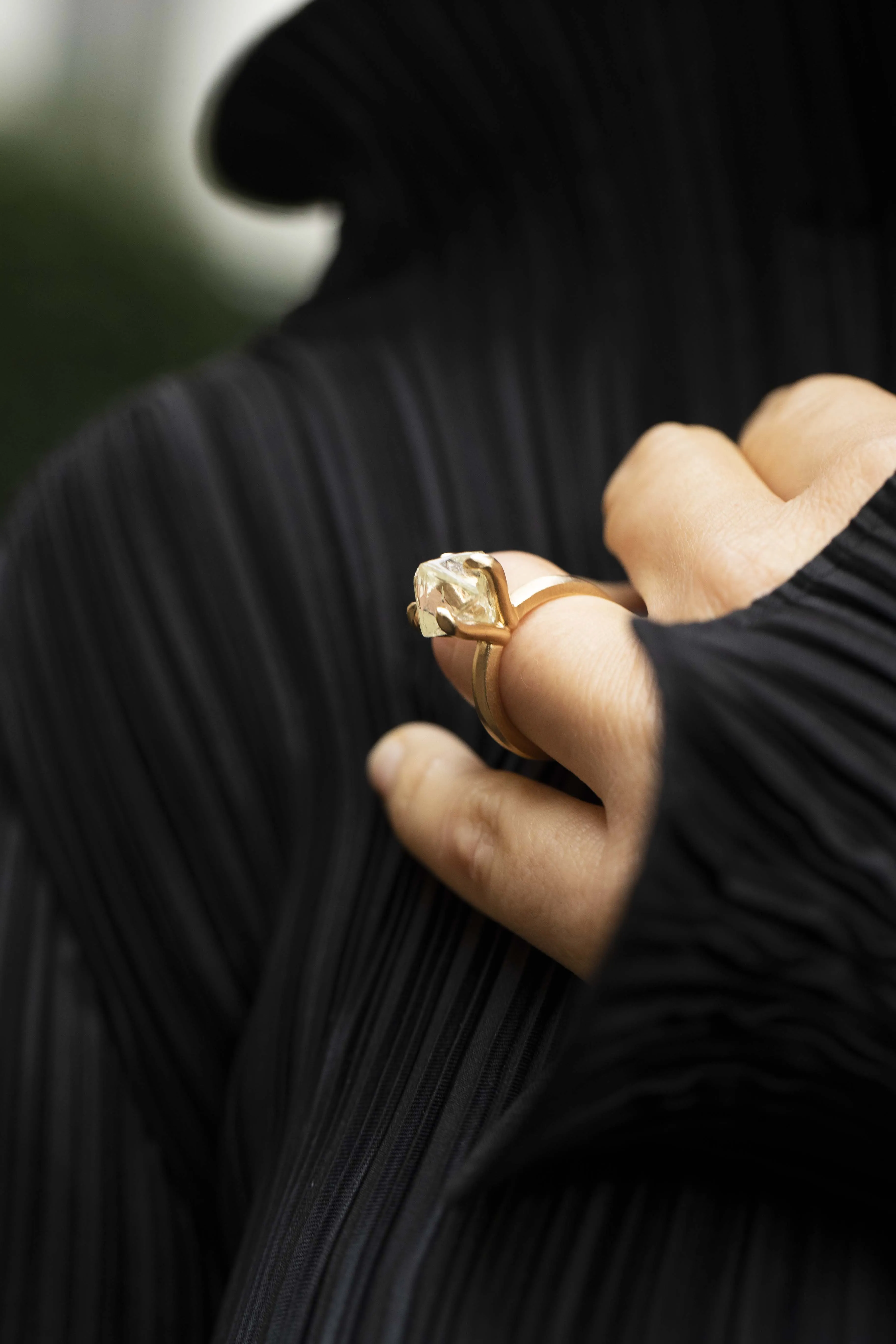 Exquisite Light Yellow Diamond Ring - <strong>8.49 ct.</strong>